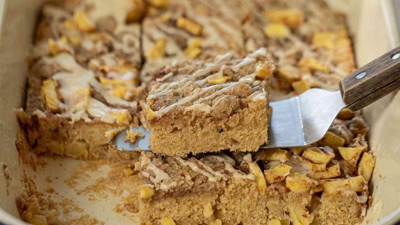 Cozy Applesauce Coffee Cake
